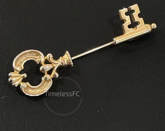 Vintage sieraden 1978 Avon Fashion Keynote gouden Skeleton Key Stick Pin Victoriaanse Revival Broche