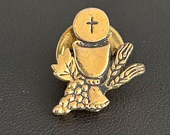 Vintage Catholic First Communion Pin Gold Tone Chalice Grapes Tie Tack