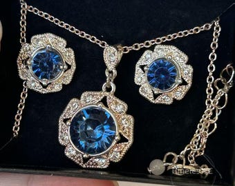 Vintage AVON Colletta Blue Crystal Necklace and Pierced Earrings Set