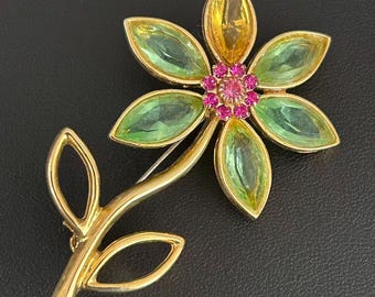Vintage Green Glass Flower Brooch 1950s Open Back Navette Stone Pin