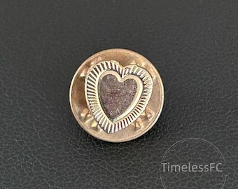ヴィンテージジュエリー ゴールドトーン ハート型ラペルピン、リブ付きサンバーストボーダー ロマンティックブローチ
