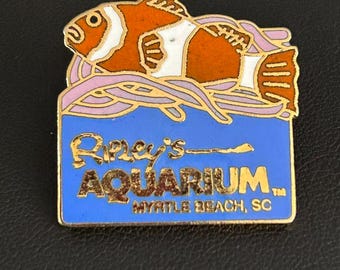 Vintage Ripleys Aquarium Myrtle Beach SC Brooch, Clownfish Enamel Lapel Pin
