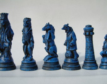 Small Reynard The Fox Latex Chess Moulds (9)