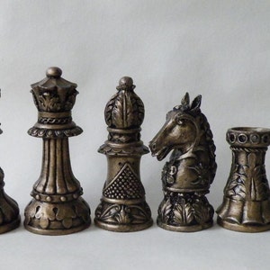 Medium Ornate  LATEX CHESS MOULDS/Molds (9)