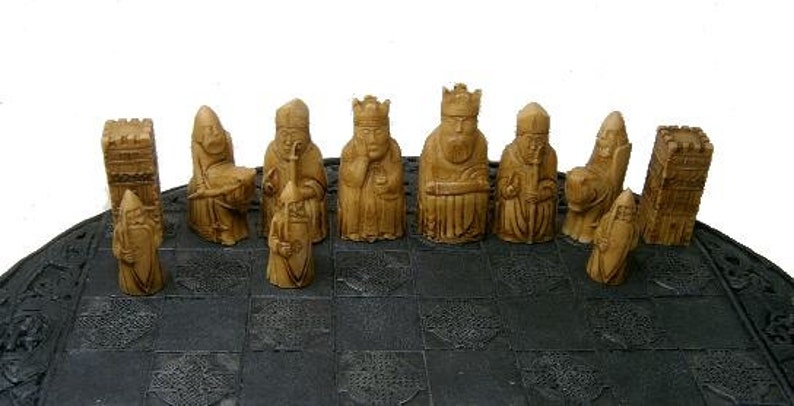 Small Medieval Lewis LATEX CHESS MOULDS 9 image 1