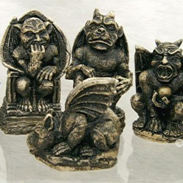 Gargoyle No.1 LATEX CHESS MOULDS (9)