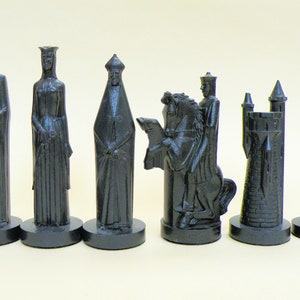 Gothic statues LATEX CHESS MOULDS/Molds (set of 9)
