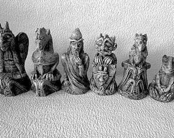 New Large Notre Dame Gargoyles Latex Chess Moulds/Molds( 9 )