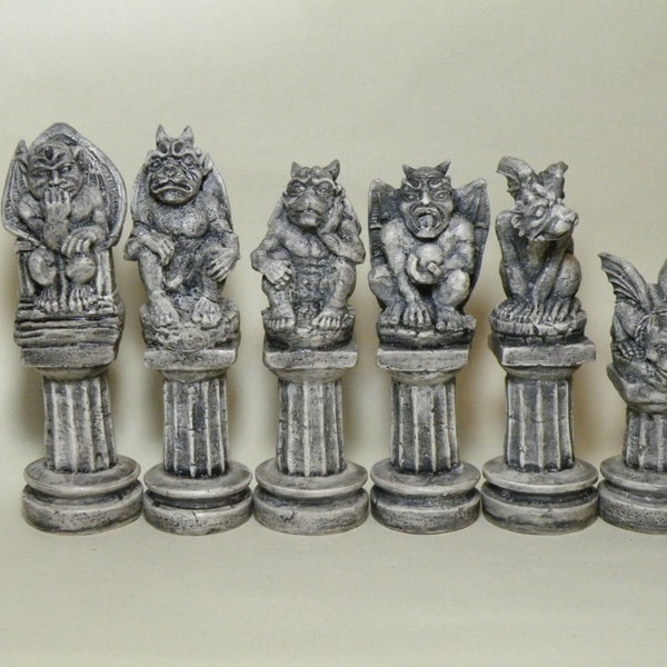 Column Gargoyle  LATEX CHESS MOULDS (9)