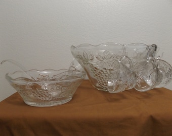 Vintage 26 Piece Punch Set Plus Matching Bowl Anchor Hocking Harvest Grape Pattern Clear Glass