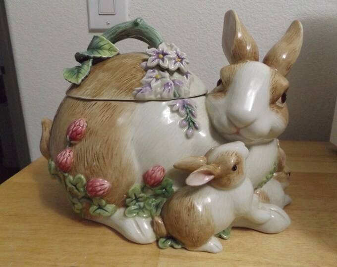 Vintage Fitz and Floyd Rabbit Cookie Jar Mother Rabbit With Bunnies ...