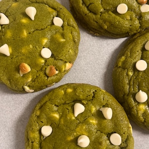 matcha white chocolate chip cookies, matcha cookies, matcha desserts, gourmet cookies