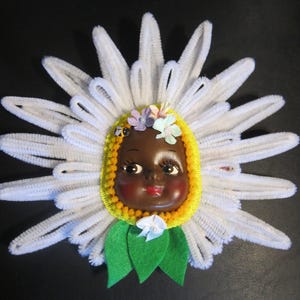 Kawaii Flower Doll Face Daisy Wall Art Plaque