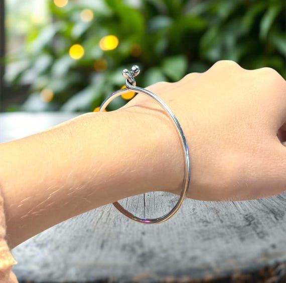 Minimalistic Vintage Sterling Silver Bangle
