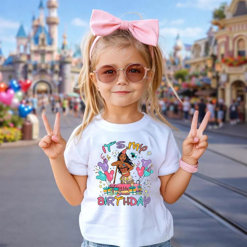 Komfortfarben Moana präsentiert, es ist mein Geburtstags-Shirt, Disney Moana Geburtstags-Micky-Luftballons-T-Shirt, Magic Kingdom Disneyland Urlaubs-Shirt Bild 6