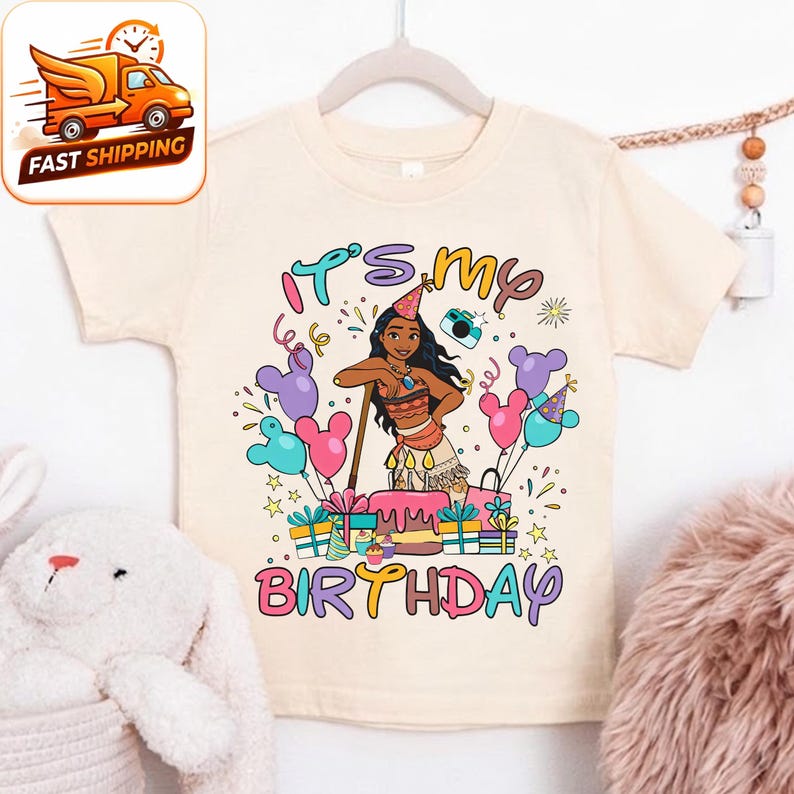 Komfortfarben Moana präsentiert, es ist mein Geburtstags-Shirt, Disney Moana Geburtstags-Micky-Luftballons-T-Shirt, Magic Kingdom Disneyland Urlaubs-Shirt Bild 2