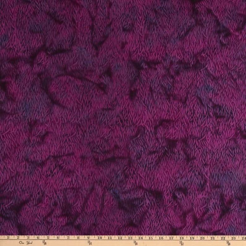 Island Batik Black Pearl Kelp Iris