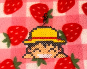 Chaveiro de Luffy feito em Perler, do anime One Piece