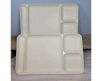 Set of 2 Tupperware Beige 15-1/4 Inch Long 1535 Dinner Trays (Excellent)