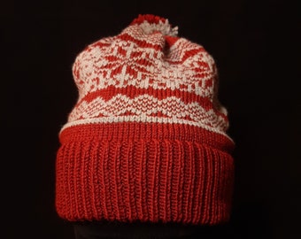 Bonnet nordique fait main en tricot jacquard jacquard - rouge foncé avec légèreté gris ou blanc, au choix.