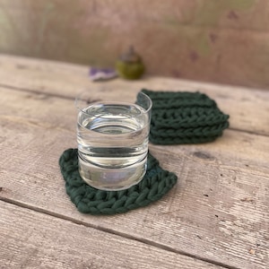 Forest Green Mug Coaster Rustic Coaster Set Chunky Wool Knit Coaster Cottage Hostess Gift Beige Farmhouse Style Double Knit Coaster Beach