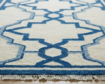 Handknuten ullmatta, texturerad beige matta, chunky loop skandinavisk design