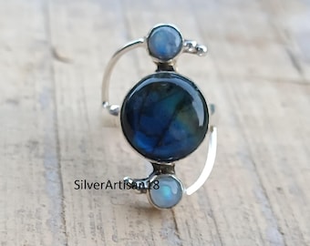 Labradorite And Moonstone Ring, 925 Sterling Silver Ring, Handmade Jewelry, Labradorite Gemstone, Three Stone Ring, Boho Band Ring,
