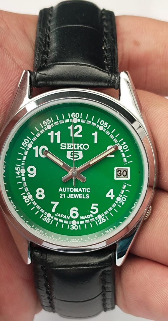 SEIKO5 セイコー5 自動巻き腕時計　グリーン文字盤 ステンレススチール ヴィンテージ セイコー5 自動巻き腕時計、グリーン文字盤、日本製