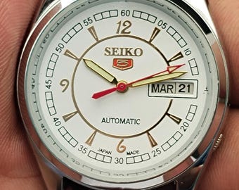 Vintage Seiko 5 Automatic Day/Date Wrist Watch, White Dial