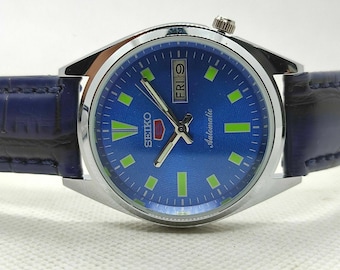 Seiko 5 Vintage Automatic Blue Dial Japan Made Day/Date For Men's Wrist Watch