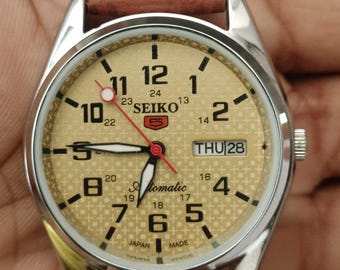 Vintage Seiko 5 Automatic Watch: Yellow Dial, Stainless Steel