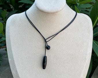 Natural Black Onyx & Leather Choker - Diane Keaton Style - "Something's Gotta Give" Lariat - Minimalist Boho Necklace