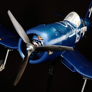 Vought F4U Corsair Envergadura 1,9 m / 75 pulgadas Stl, código G