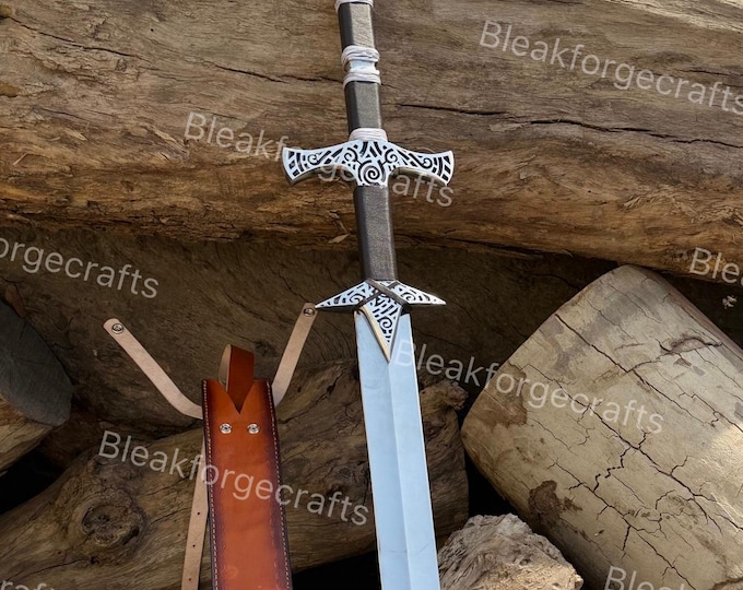 Handcrafted Skyrim Greatsword Replica with Leather sheath –Dragonborn Cosplay Prop, gift for him.