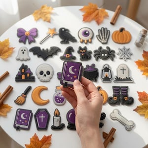 Cute Halloween Ghost Embroidered Patch, Retro Witchy Gothic Pumpkin Iron On Badge, Spooky Crow Skull Bat Backpack Clothing Gift Label