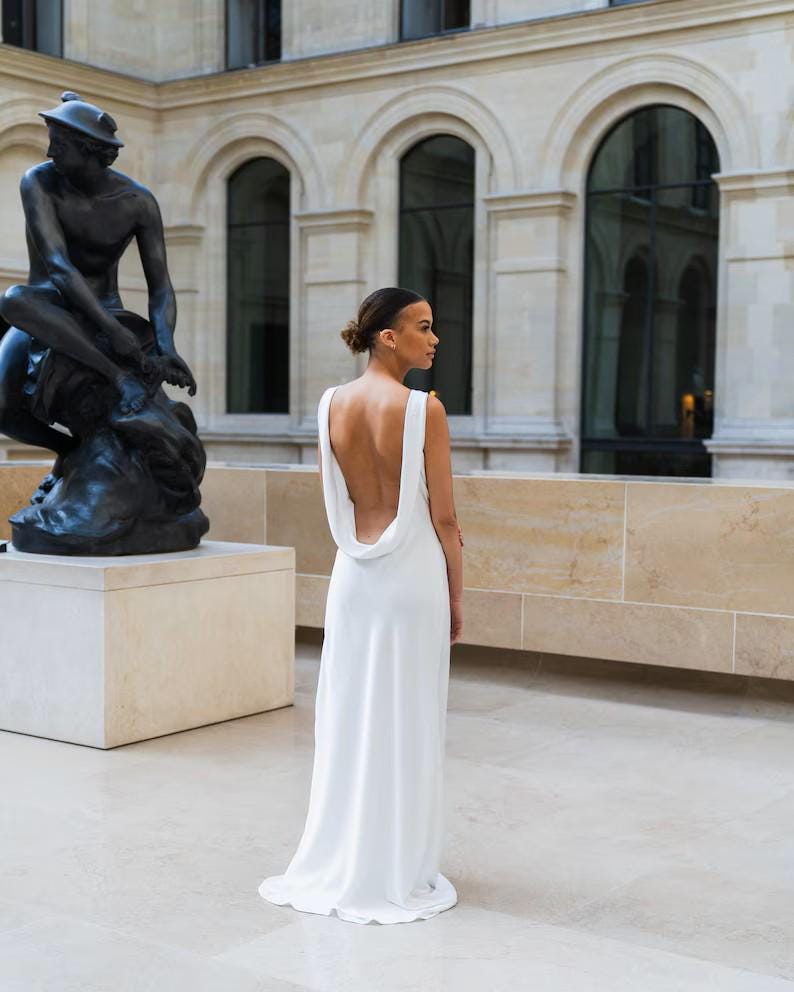 Robe Sans Bretelles En Mousseline De Soie Perlée - Taille 8 - JS Boutique - Idéale Pour Mariage Ou Soirée