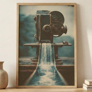 Vintage Film Kamera Wasserfall Druck | Surreale Kinokunst (Digital oder Poster)