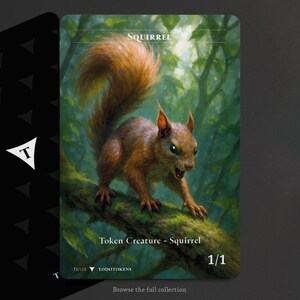 Könnte beinhalten: Rustikales Holzschild mit dem Text "Welcome to our home" in weißer Schrift. Das Schild hat eine Used-Optik und ein schlichtes Design, ideal für den Eingangsbereich.