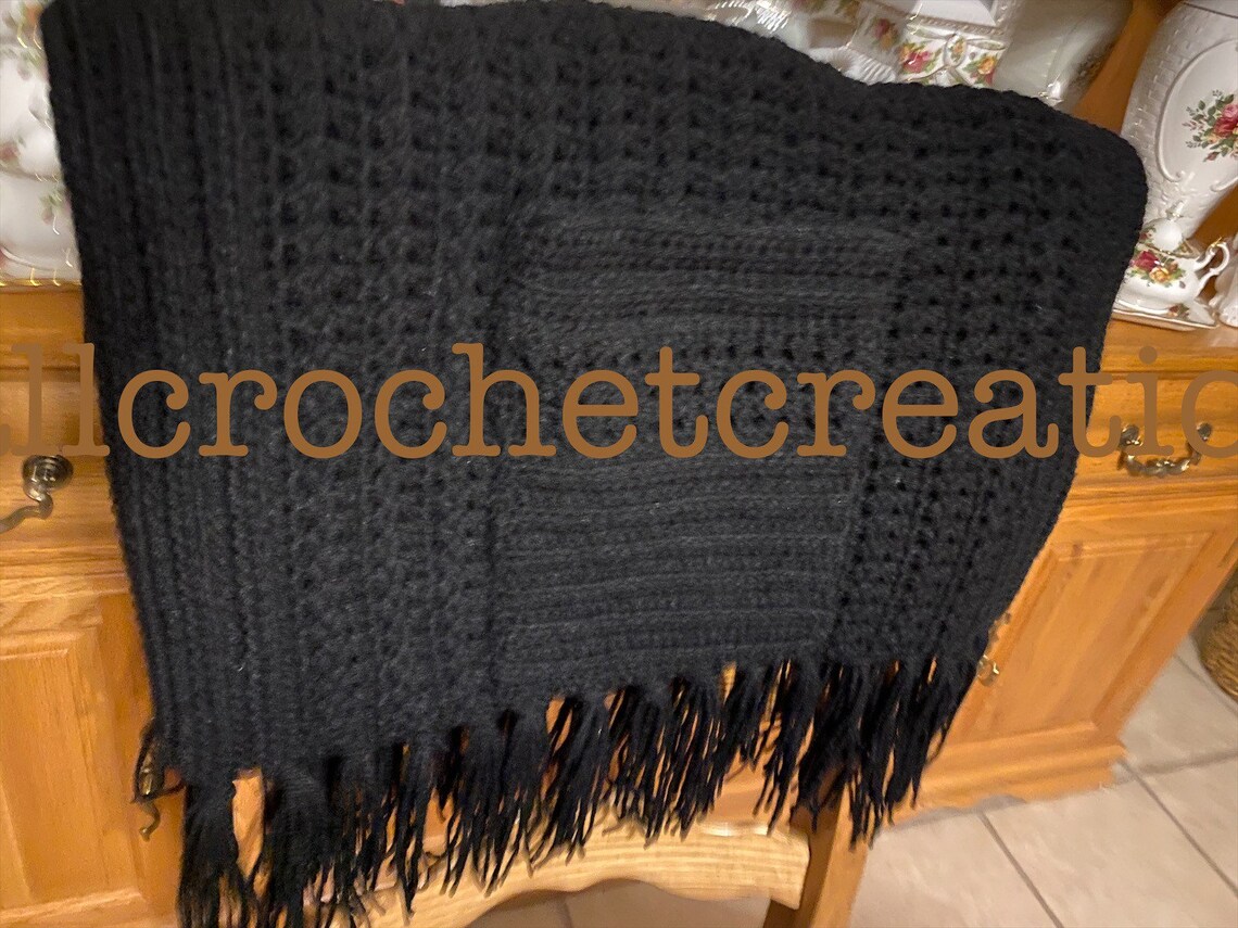 blanket shawl with pockets