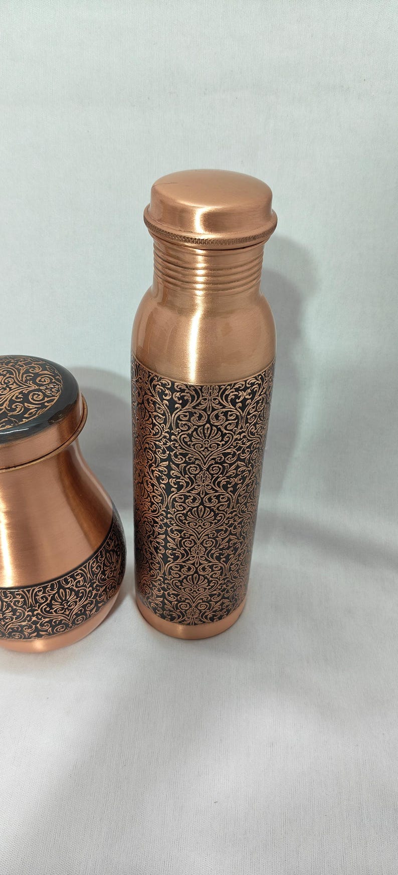 Dispensador de agua de cobre antiguo de 8 litros con soporte, 2 botellas y vaso. Decoración de cocina de lujo. Regalo para la salud. imagen 12