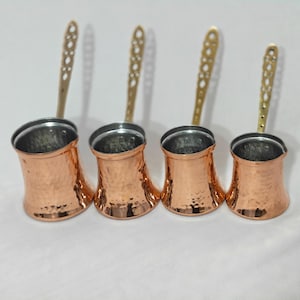 Caffettiera in rame martellato personalizzata - Caffettiera turca con incisione personalizzata - Cezve in rame realizzata a mano - Regalo unico per gli amanti del caffè in cucina.