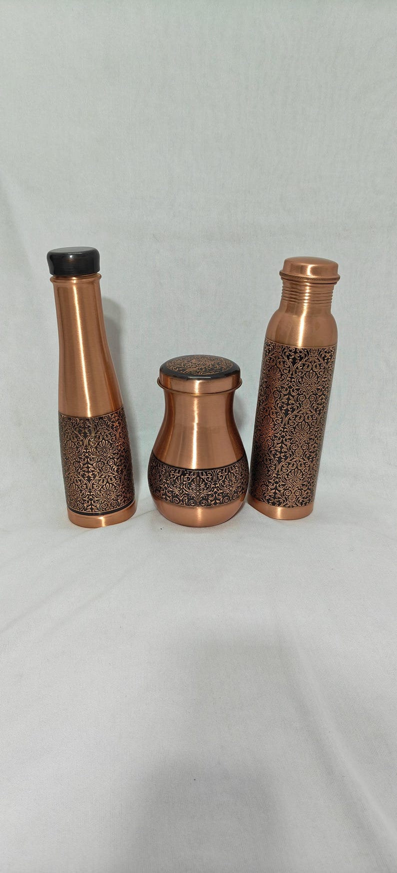 Dispensador de agua de cobre antiguo de 8 litros con soporte, 2 botellas y vaso. Decoración de cocina de lujo. Regalo para la salud. imagen 14