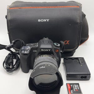 Appareil photo Sony Alpha A300 Dslr objectif Sigma 18-200mm complet