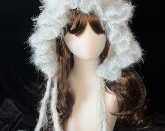 ハンドメイドかぎ針編みのふわふわクマの帽子とミトン – かわいい冬用フード