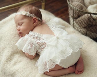 Witte kanten jurkjes voor pasgeborenen, jurkjes als rekwisieten voor babyfotografie, schattige outfit met bloemenprint, babyfotorekwisieten