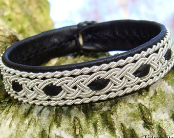 Swedish Sapmi bracelet | Sami tennarmband | Reindeer leather cuff | VANAHEIM | Pewter wristband | Antler closure