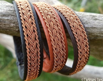 Swedish Sámi bracelet | MJOLNIR Lapland Sapmi reindeer leather cuff | Copper braids and antler closure