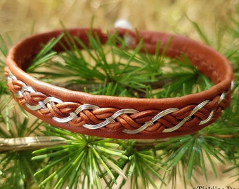Sami bracelet DRAUPNIR | Lapland sterling silver cuff | Leather wristband with reindeer antler closure