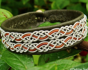 Swedish Lapland bracelet | Sámi bracelet | MUNINN | Reindeer leather and pewter viking cuff | Antler button closure