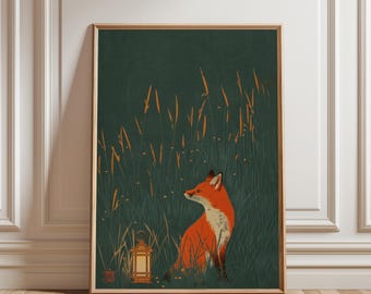 Könnte beinhalten: Gerahmter Kunstdruck mit einem Fuchs in einem Feld mit hohem Gras. Der Fuchs hat orangefarbenes Fell und sitzt in der Nähe einer Laterne. Der Hintergrund ist dunkelgrün und das Gras goldbraun.